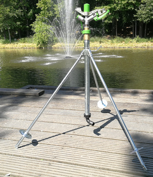 Zraszacz pulsacyjny R6S na trójnogu TA3 z przyłączem na wąż 1
